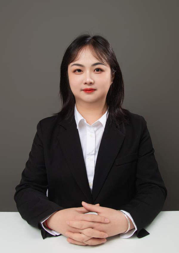 李依岚1.jpg